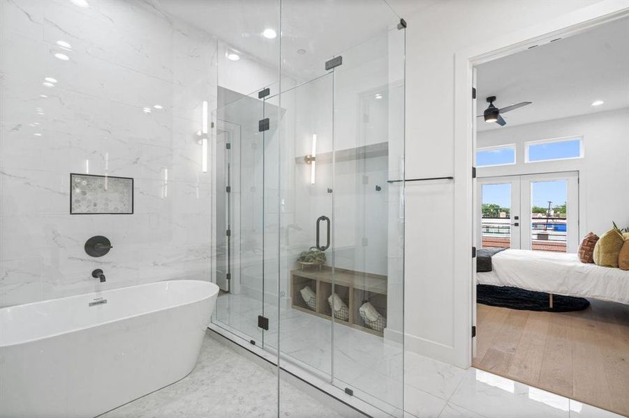 Furnished interior view inside a new home in , Dallas (Image 16).