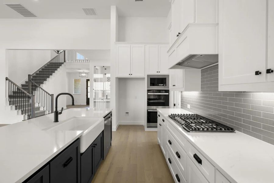 Montclaire C Kitchen