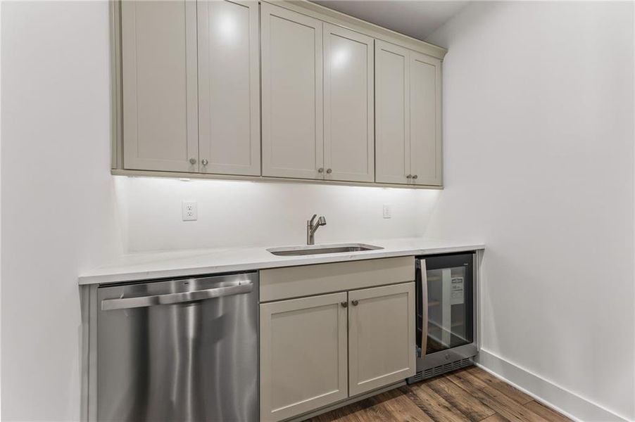 Furnished interior view inside a new home in The Courtyards by The Manor, Alpharetta (Image 16).