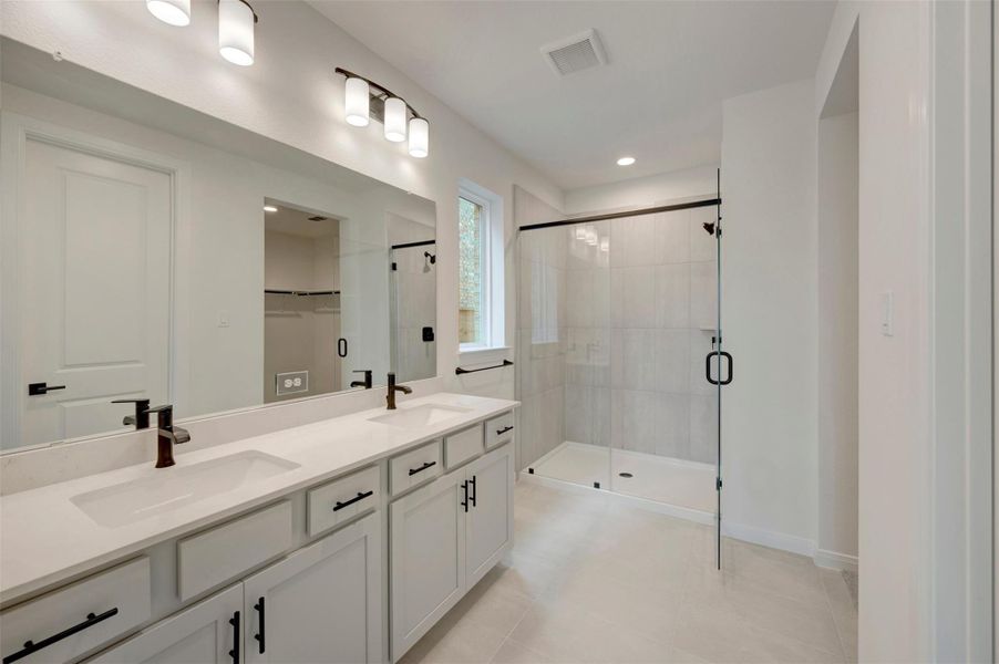 Furnished interior view inside a new home in Legacy - Retreat Collection, League City (Image 13). Furnished interior view inside a new home in Legacy - Retreat Collection, League City (Image 13).
