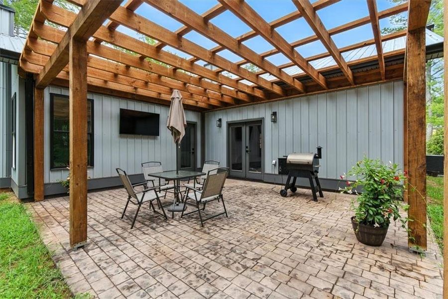 Exterior details and patio area of a home in , Adairsville (Image 27).