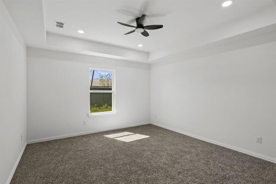 Spacious, unfurnished interior of a new home in , Gun Barrel City (Image 11). Spacious, unfurnished interior of a new home in , Gun Barrel City (Image 11).