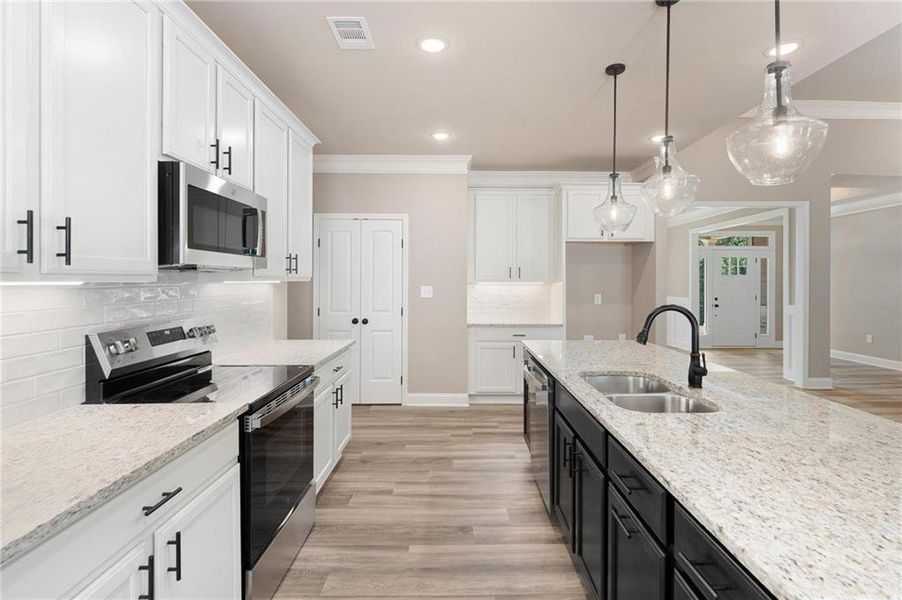 Furnished interior view inside a new home in , Jefferson (Image 14).