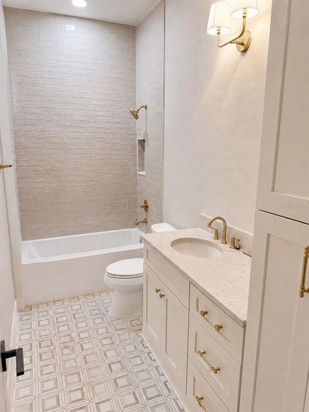 Furnished interior view inside a new home in , Ocala (Image 6).