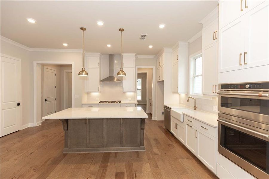 Furnished interior view inside a new home in Evanshire Single Family, Duluth (Image 9).
