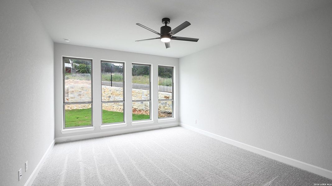 Spacious, unfurnished interior of a new home in Hidden Canyon, San Antonio (Image 15).