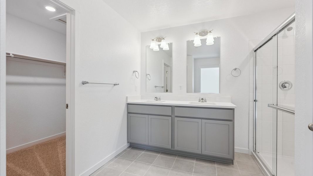 Furnished interior view inside a new home in Vista Meadows, Fort Lupton (Image 7).