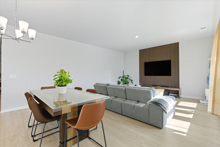 Furnished interior view inside a new home in Heron's Walk at Summers Corner: Carolina Collection, Summerville (Image 3). Furnished interior view inside a new home in Heron's Walk at Summers Corner: Carolina Collection, Summerville (Image 3).