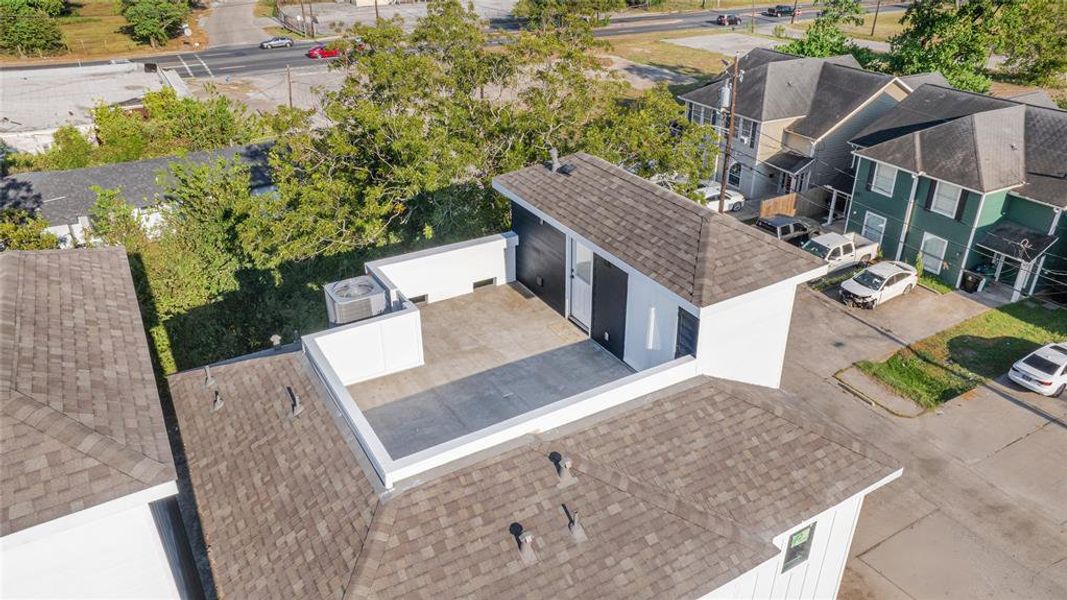 This is the roof deck where you can come relax with your friends and family and enjoy views of downtown! Ask for a custom built roof deck and call me today!