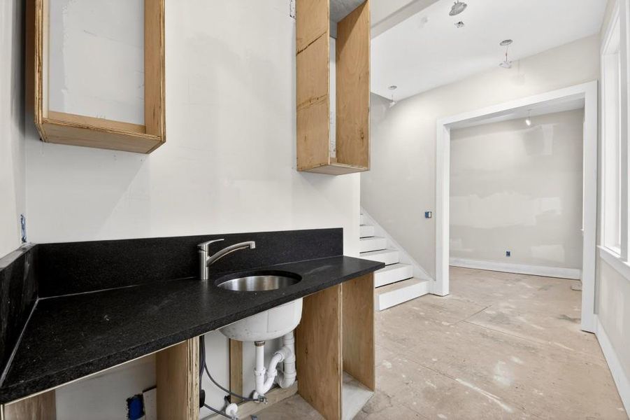 Image 47 of a home in .