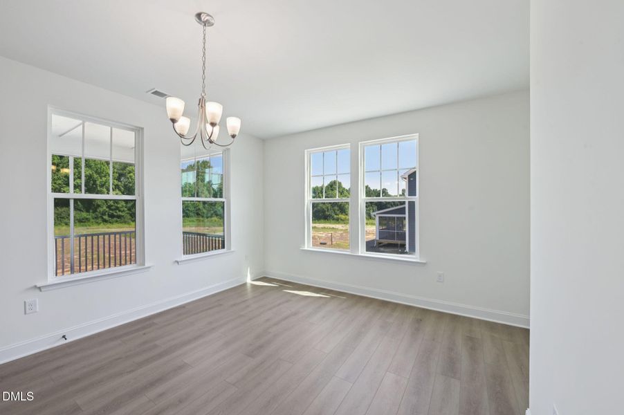 64-web-or-mls-211 Alden Way-021