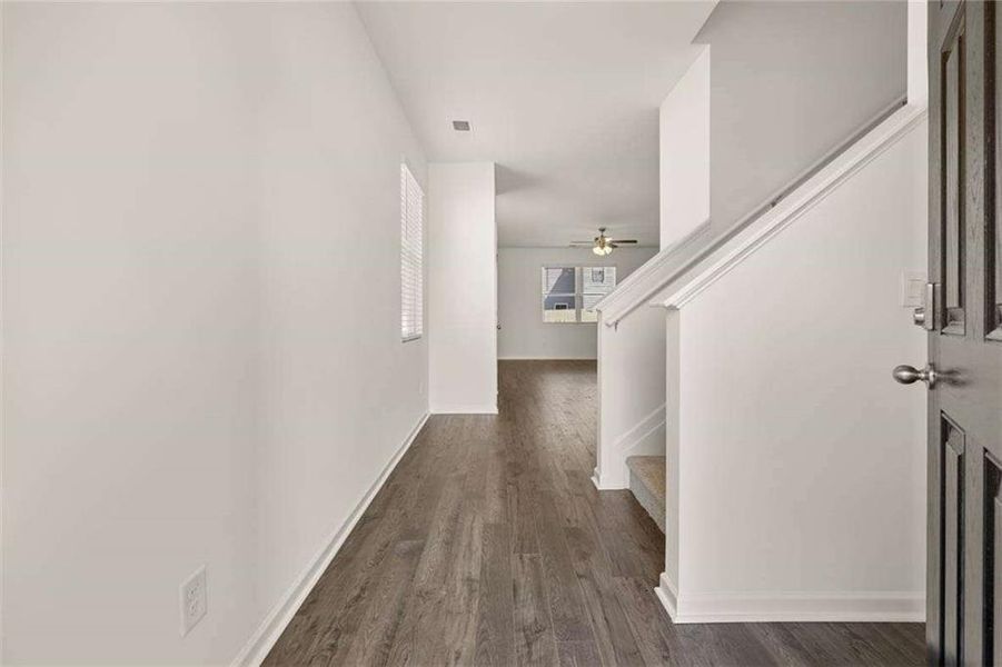 Spacious, unfurnished interior of a new home in Shoal Creek, Hampton (Image 8).