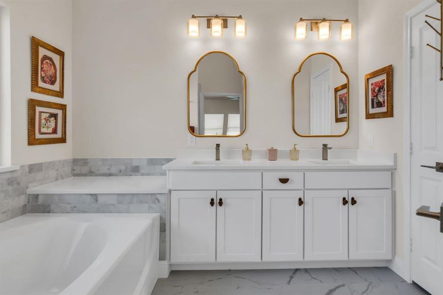 Furnished interior view inside a new home in , Fort Worth (Image 30). Furnished interior view inside a new home in , Fort Worth (Image 30).