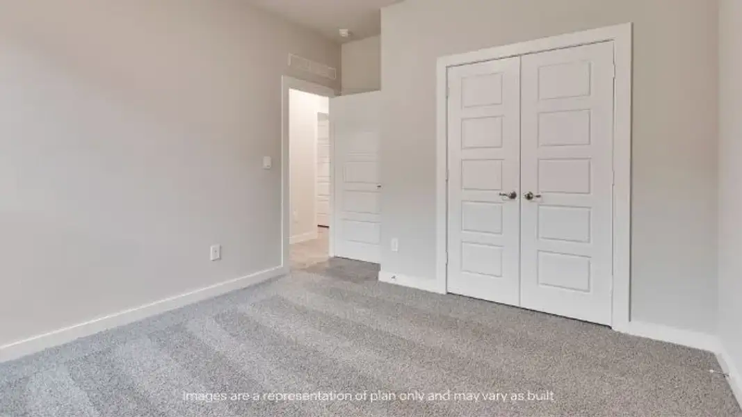 Spacious, unfurnished interior of a new home in Homestead at Parks Bell Ranch, Odessa (Image 24).