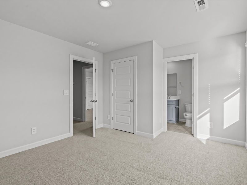 Spacious, unfurnished interior of a new home in Northbrook Village Townes, Taylors (Image 19).