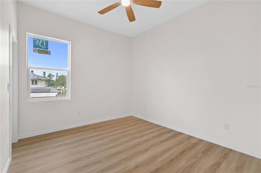 Spacious, unfurnished interior of a new home in , St. Petersburg (Image 23).