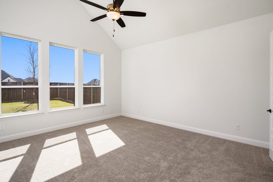 Spacious, unfurnished interior of a new home in Cambridge Crossing, Celina (Image 25).