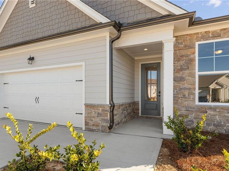 Exterior details and patio area of a home in Kelly Preserve, Loganville (Image 3).