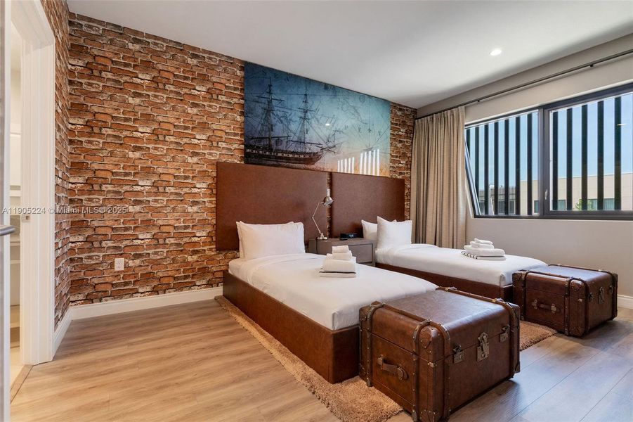 Furnished interior view inside a new home in , Kissimmee (Image 28).