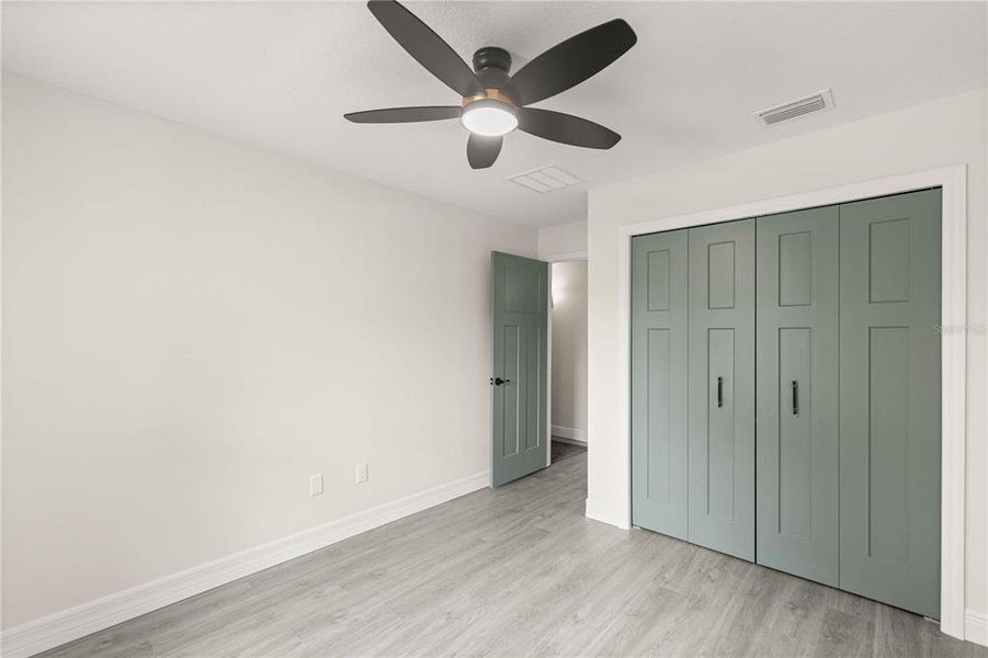Spacious, unfurnished interior of a new home in , Dunnellon (Image 25).