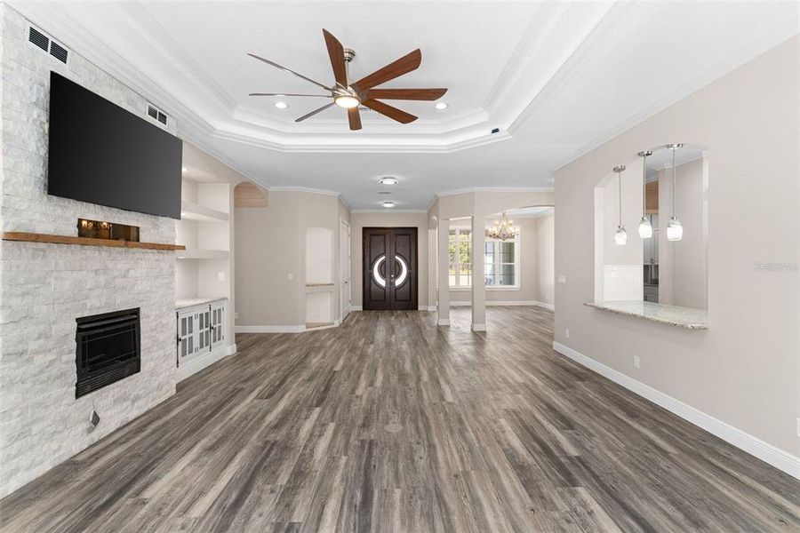 Spacious, unfurnished interior of a new home in , Ocala (Image 34).
