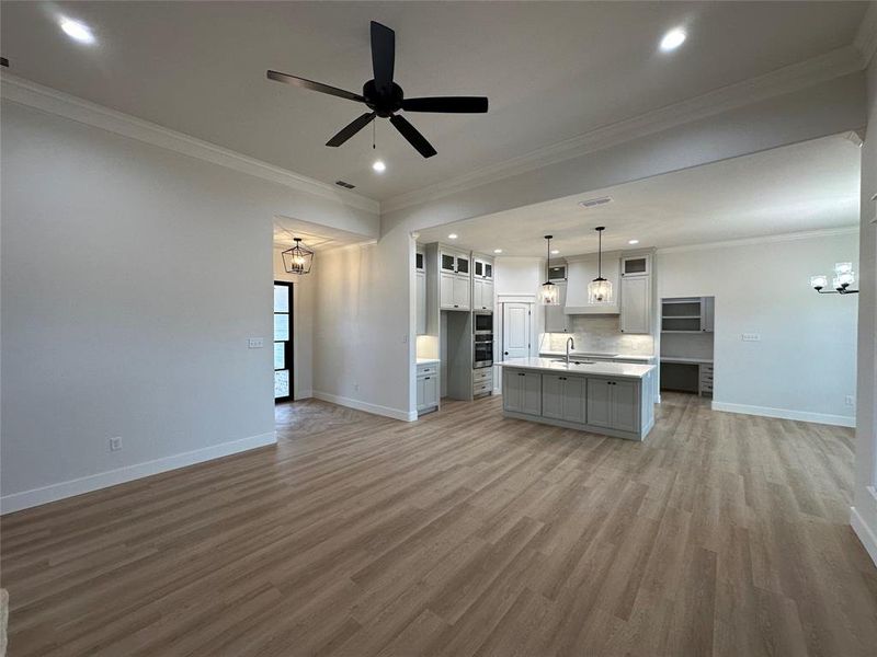 Spacious, unfurnished interior of a new home in , Abilene (Image 31).