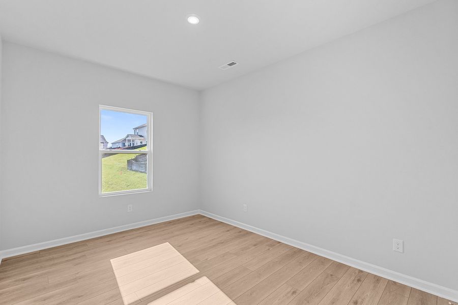 Spacious, unfurnished interior of a new home in Hanes Lake, Winston-Salem (Image 29).