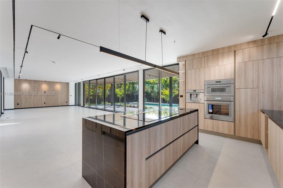 Community amenities in , Miami (Image 17).