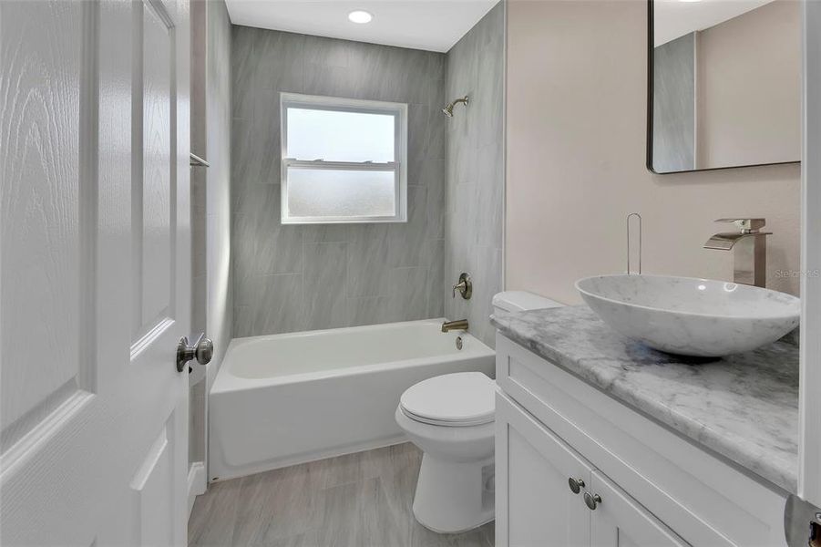 Furnished interior view inside a new home in , Daytona Beach (Image 8).