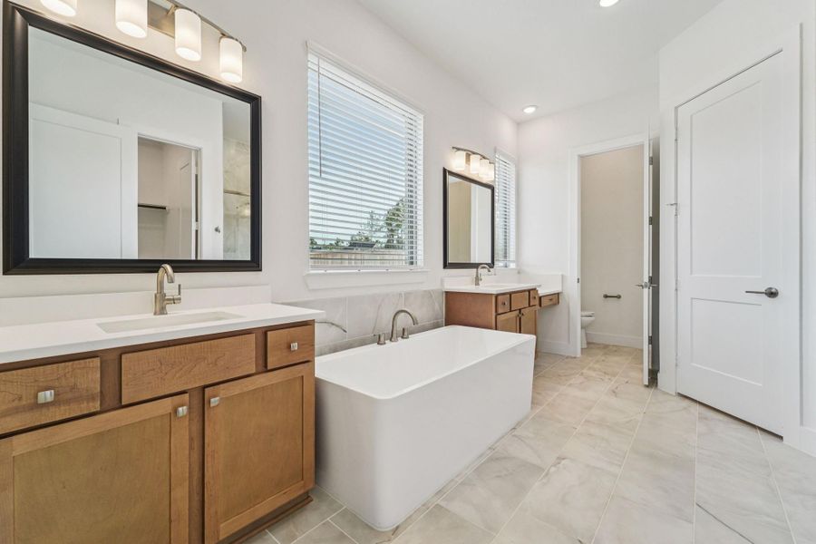Furnished interior view inside a new home in Kresston, Montgomery (Image 9).