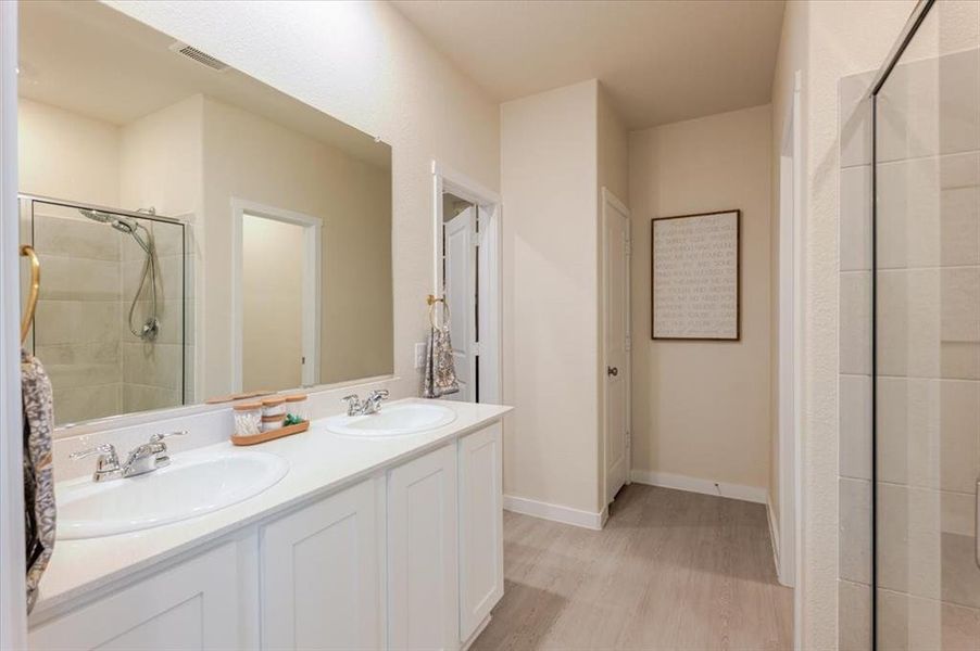 Furnished interior view inside a new home in Azle Grove, Azle (Image 19).