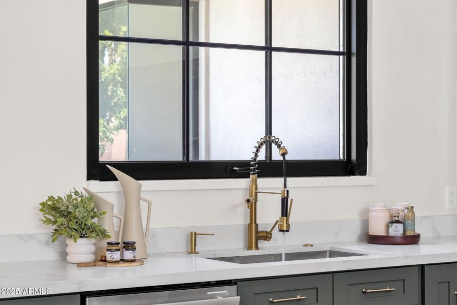 Kitchen Sink:Pass-thru Window