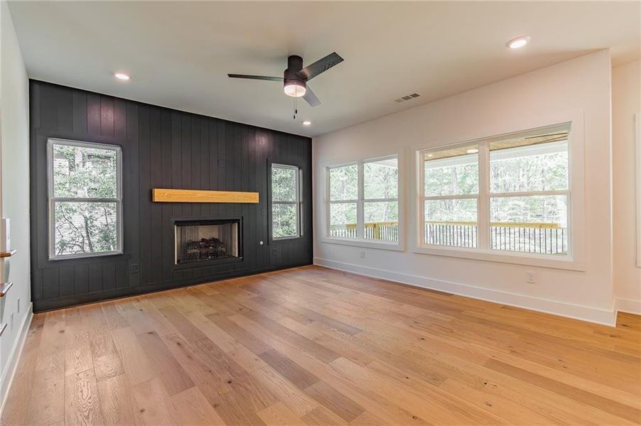 Spacious, unfurnished interior of a new home in , Gainesville (Image 35).