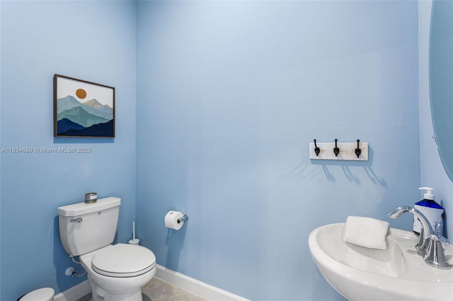 Furnished interior view inside a new home in , Fort Myers (Image 25).