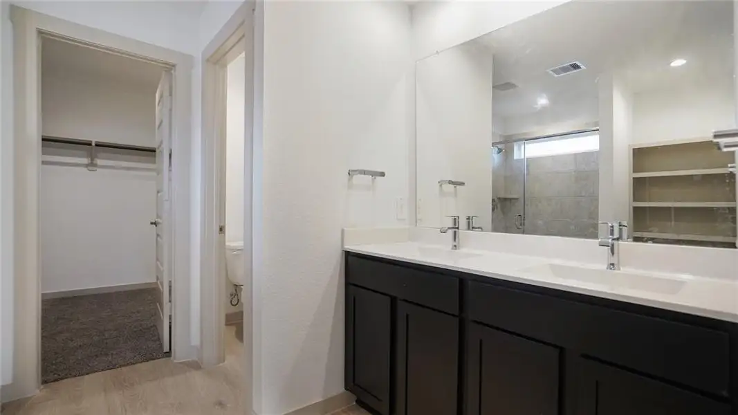 Furnished interior view inside a new home in Tamarron, Katy (Image 8).