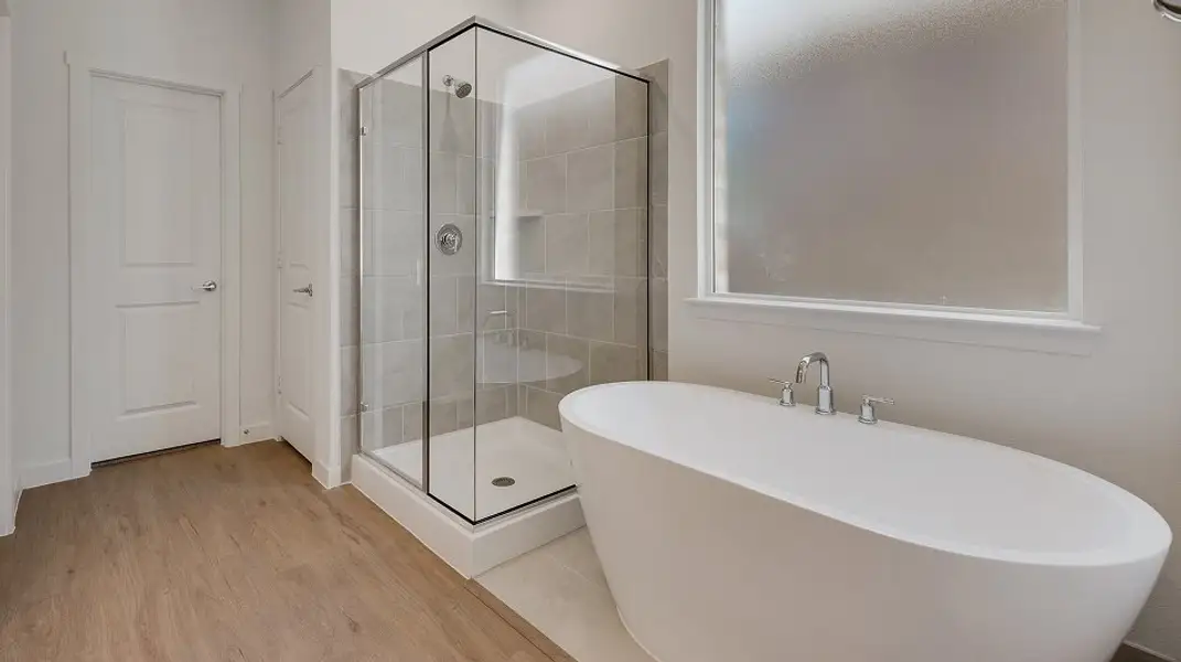 Divisional EI Tub Shower