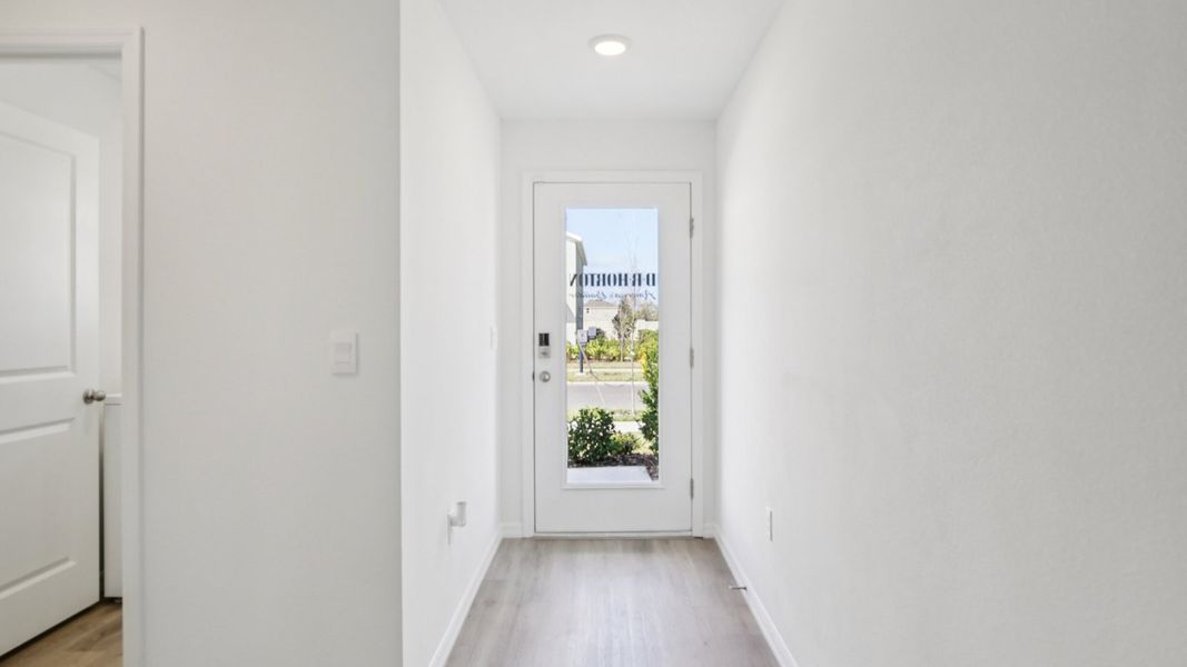 Spacious, unfurnished interior of a new home in Berry Bay, Wimauma (Image 19).
