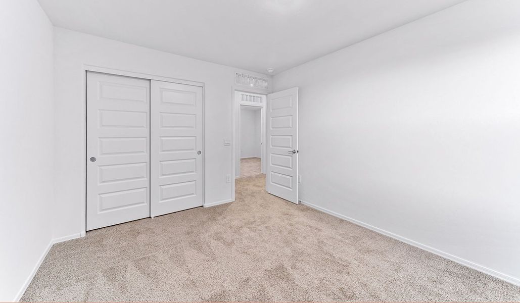 Spacious, unfurnished interior of a new home in Blackhawk, Tucson (Image 37).