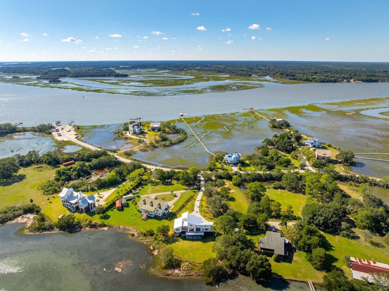 Natural landscape and outdoor views near  in Charleston (Image 85).