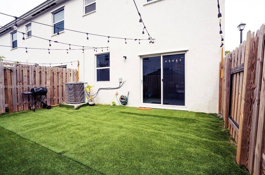 Exterior details and patio area of a home in , Homestead (Image 3).