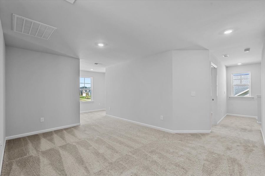 Spacious, unfurnished interior of a new home in Fieldstone, Lexington (Image 36). Spacious, unfurnished interior of a new home in Fieldstone, Lexington (Image 36).