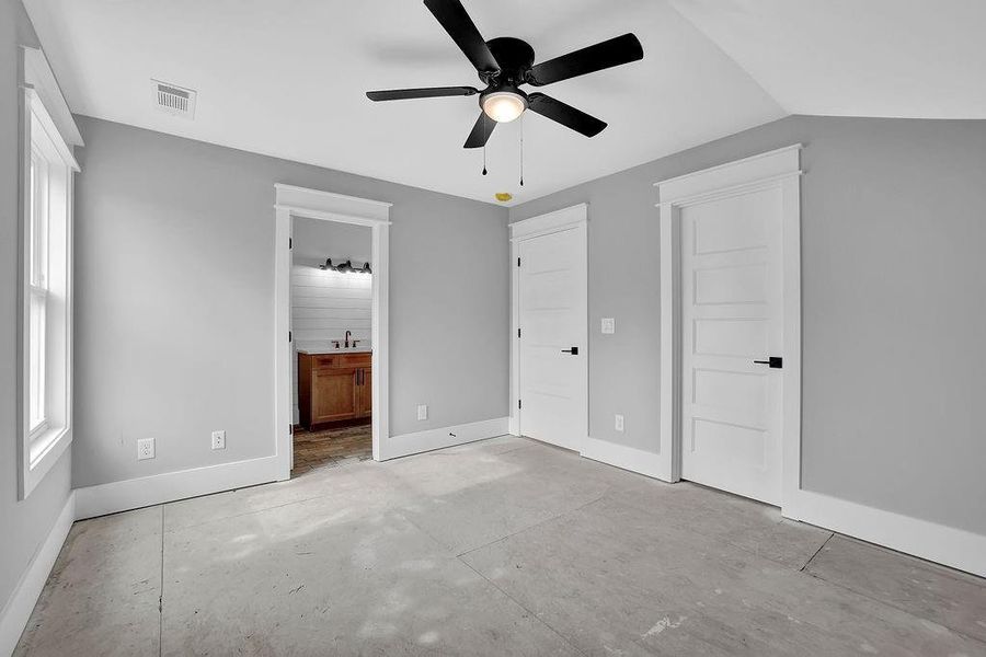 Spacious, unfurnished interior of a new home in , Holly Springs (Image 40).