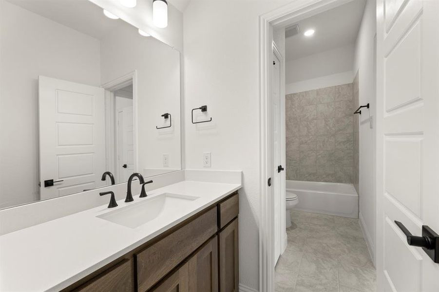 24. 4001 Tamarack - 3RD Bath 24. 4001 Tamarack - 3RD Bath