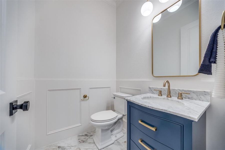 Furnished interior view inside a new home in , Dallas (Image 17).