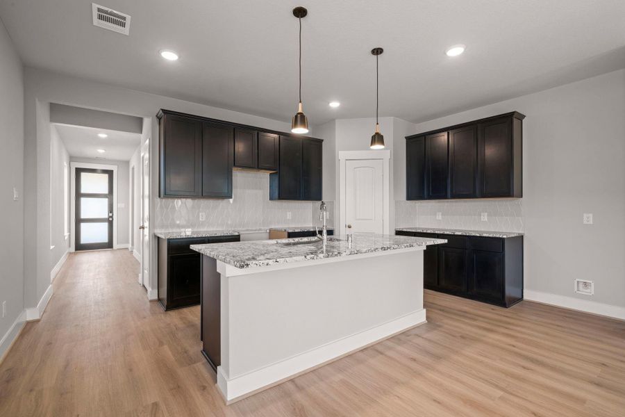 Step into a kitchen that feels like a warm embrace, where modern elegance meets the heart of home. Step into a kitchen that feels like a warm embrace, where modern elegance meets the heart of home.