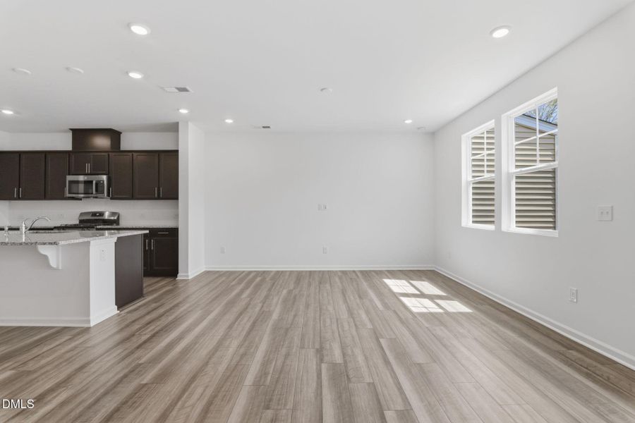 SUN_EverleeTownhomes_Pic_CarsonII-13