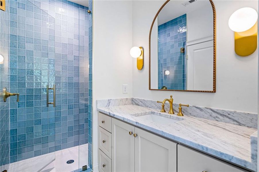 Image 36 of a home in .