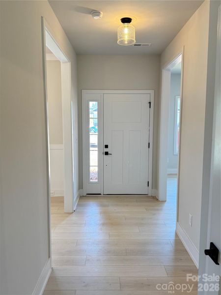 Spacious, unfurnished interior of a new home in Kerns Ridge, Salisbury (Image 10).