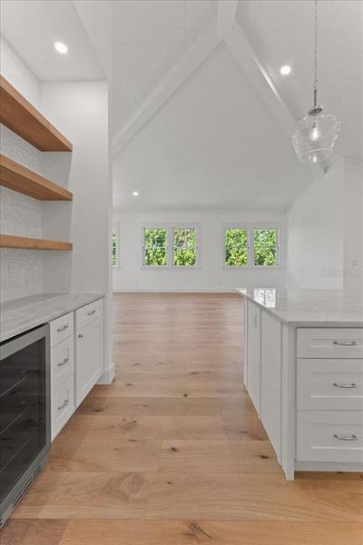 Spacious, unfurnished interior of a new home in , Boca Grande (Image 23).