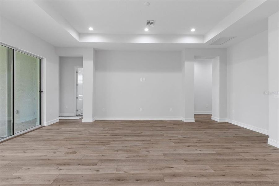 Spacious, unfurnished interior of a new home in Southern Hills Plantation, Brooksville (Image 48). Spacious, unfurnished interior of a new home in Southern Hills Plantation, Brooksville (Image 48).